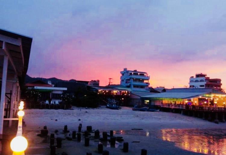 Karoon Hut Hotel Huahin Kültér fotó